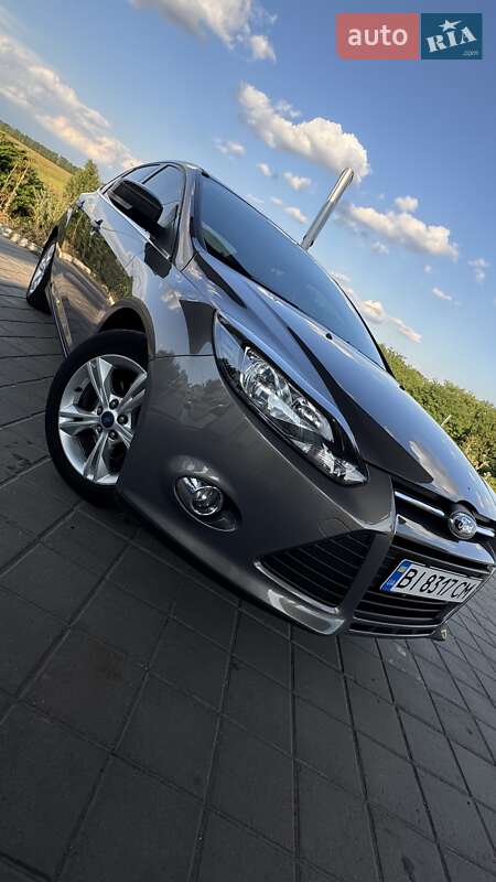 Седан Ford Focus 2013 в Миргороді