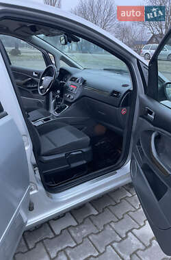Хэтчбек Ford Focus 2007 в 