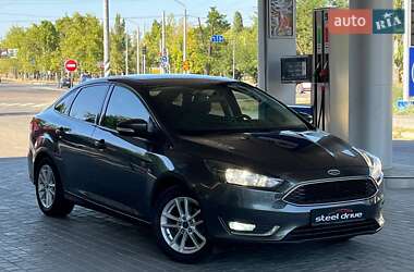 Седан Ford Focus 2016 в 
