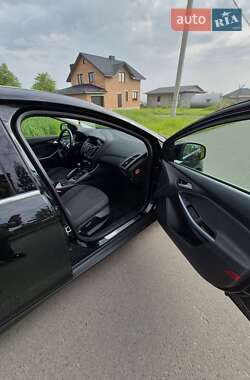Универсал Ford Focus 2011 в 