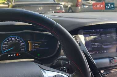 Хэтчбек Ford Focus 2013 в 