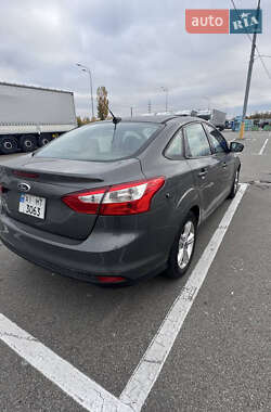 Седан Ford Focus 2013 в 