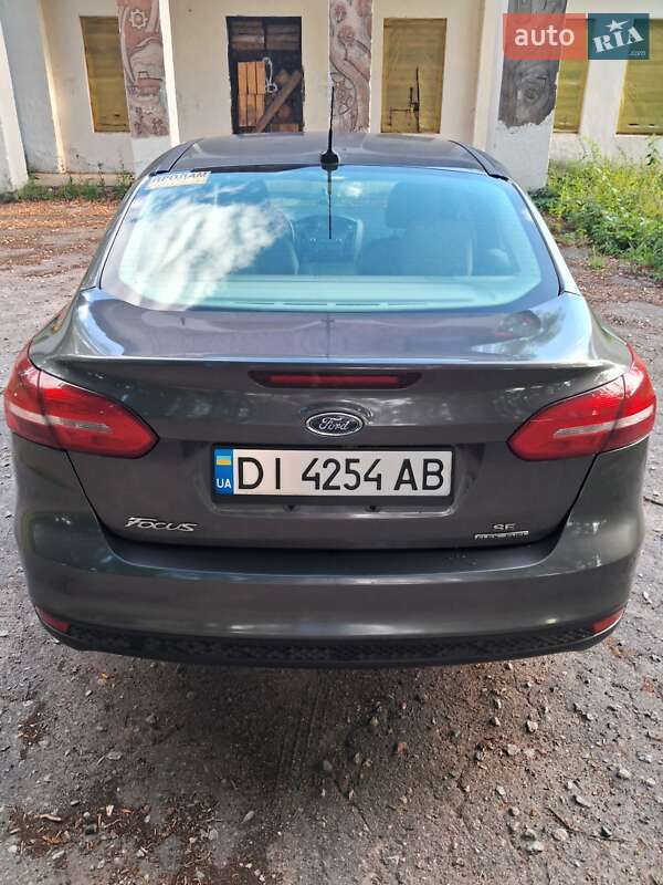 Седан Ford Focus 2015 в Краснокутске