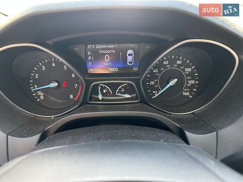 Хэтчбек Ford Focus 2015 в Киеве