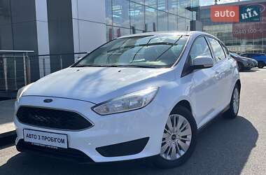 Хэтчбек Ford Focus 2017 в Киеве