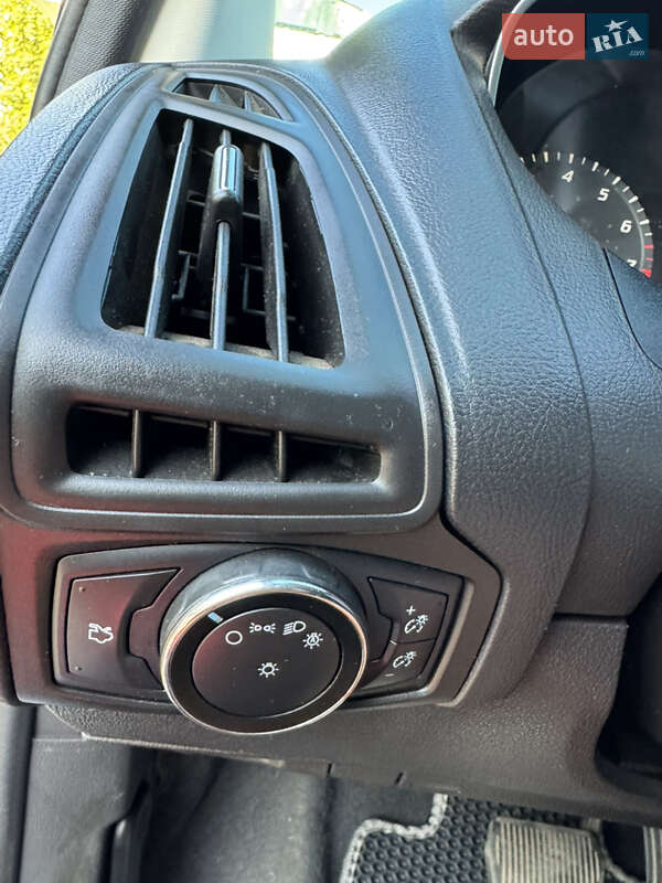 Хетчбек Ford Focus 2013 в Одесі