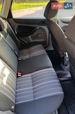 Универсал Ford Focus 2010 в 