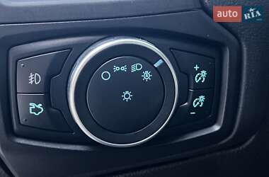 Седан Ford Focus 2015 в 