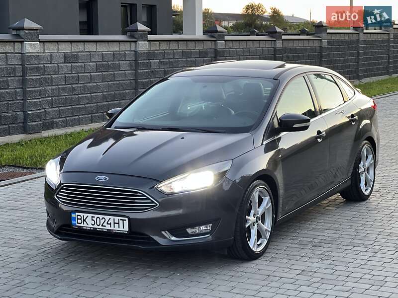 Седан Ford Focus 2015 в Ровно