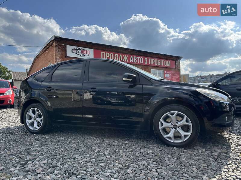 Хэтчбек Ford Focus 2008 в Смеле