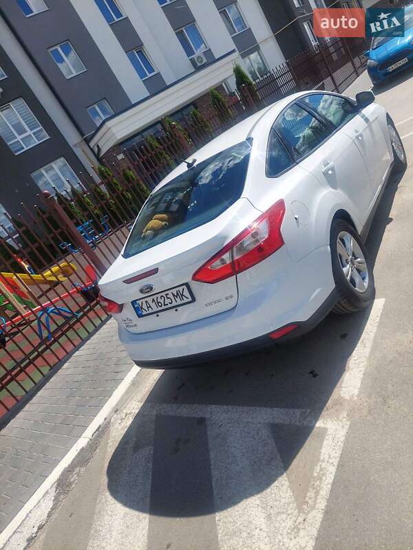 Седан Ford Focus 2013 в Ирпене