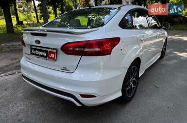 Седан Ford Focus 2016 в 