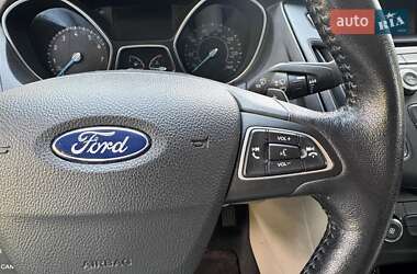 Седан Ford Focus 2016 в 
