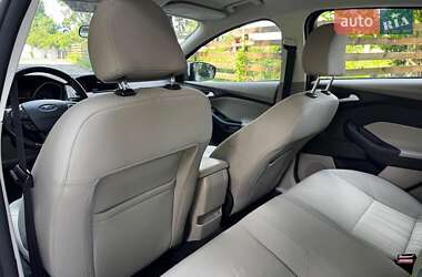 Седан Ford Focus 2016 в 
