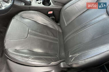 Хэтчбек Ford Focus 2012 в 