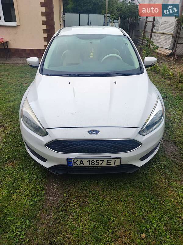 Хэтчбек Ford Focus 2015 в Василькове
