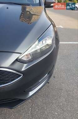 Седан Ford Focus 2016 в 