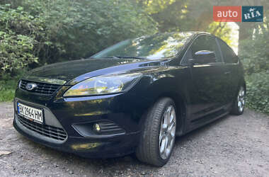 Хэтчбек Ford Focus 2009 в 