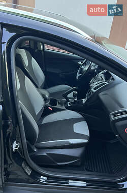 Универсал Ford Focus 2012 в 