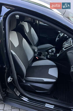 Универсал Ford Focus 2012 в 