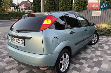 Хэтчбек Ford Focus 1999 в 