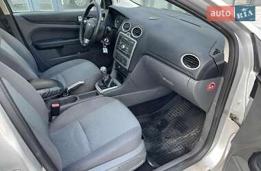 Хэтчбек Ford Focus 2006 в 