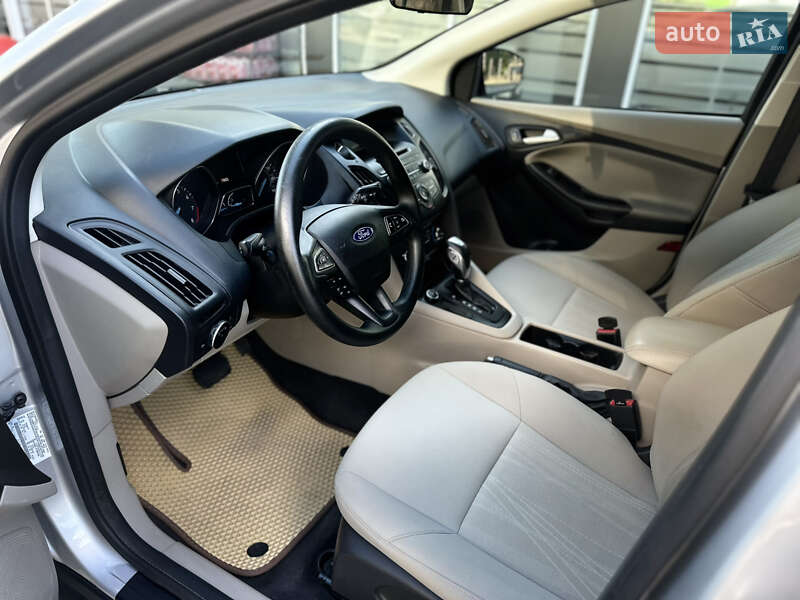 Хэтчбек Ford Focus 2015 в Житомире