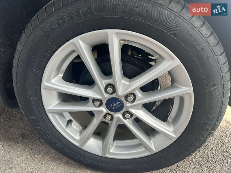 Хэтчбек Ford Focus 2015 в Житомире