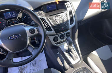 Хэтчбек Ford Focus 2014 в 