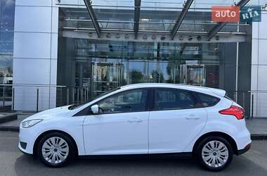 Хэтчбек Ford Focus 2017 в 