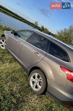 Универсал Ford Focus 2013 в 