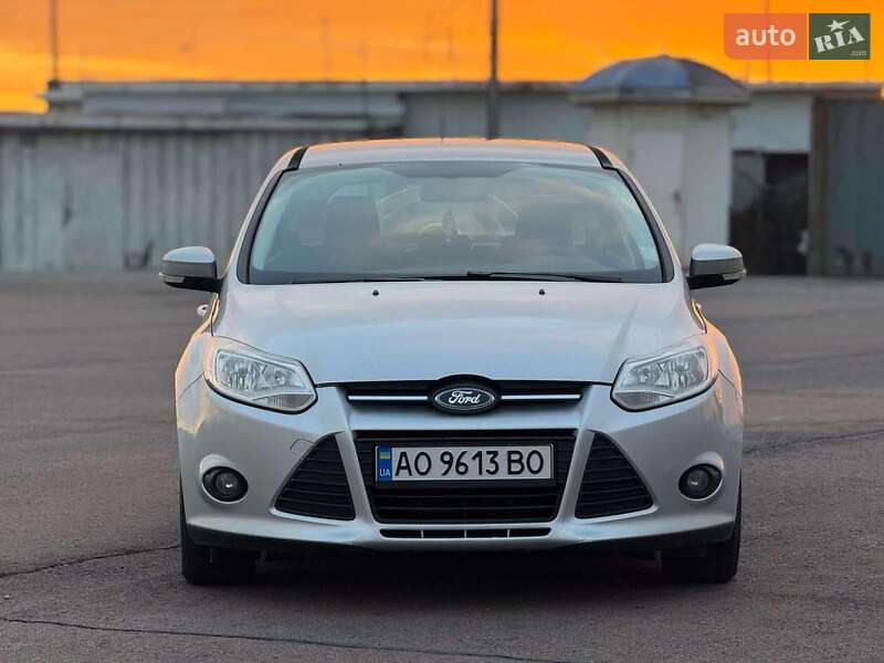 Хэтчбек Ford Focus 2011 в Ужгороде