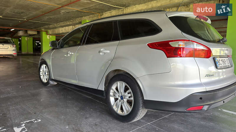 Ford Focus 2011