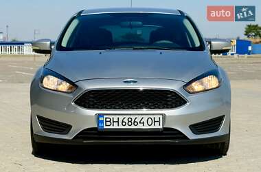 Хэтчбек Ford Focus 2014 в 