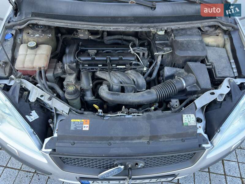 Хэтчбек Ford Focus 2006 в Киеве
