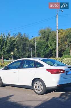 Седан Ford Focus 2017 в 