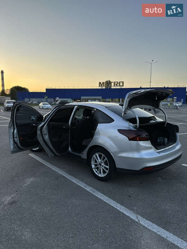 Седан Ford Focus 2016 в Житомире фото 34 Седан Ford Focus 2016 в Житомире