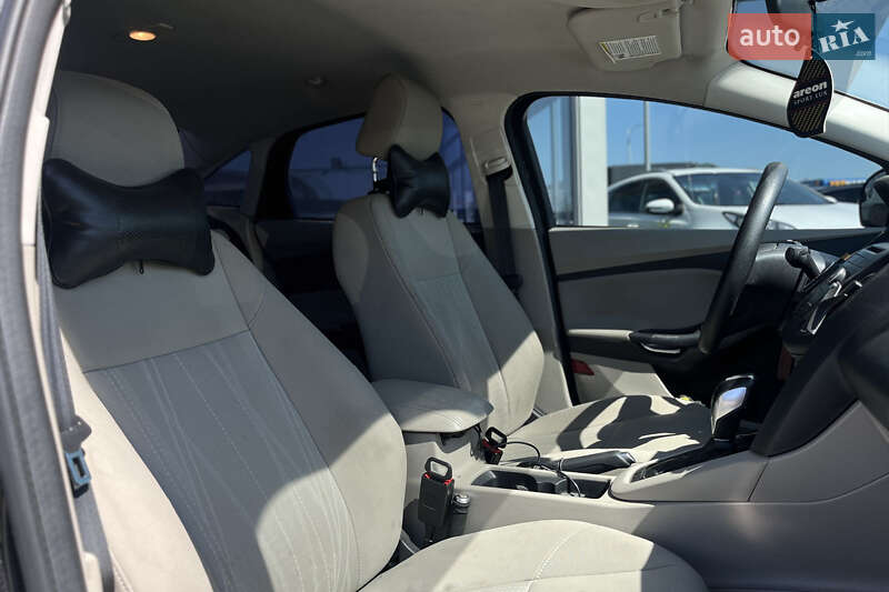 Седан Ford Focus 2015 в Мукачево