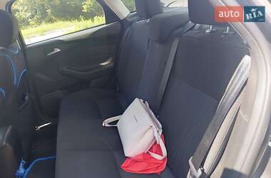 Седан Ford Focus 2016 в 