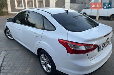 Седан Ford Focus 2013 в 