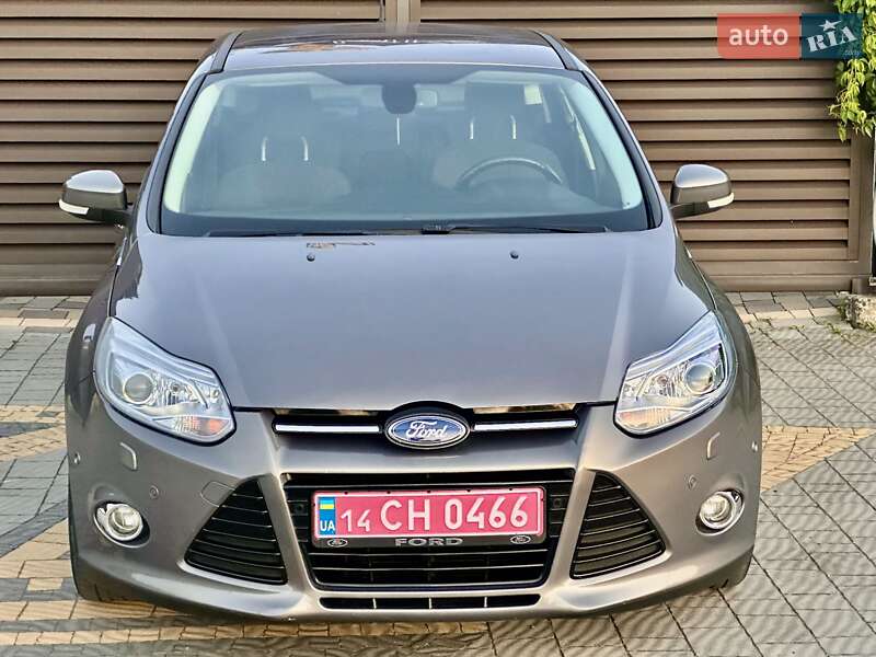 Хэтчбек Ford Focus 2012 в Стрые