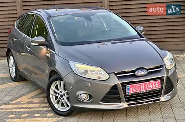 Хэтчбек Ford Focus 2012 в 