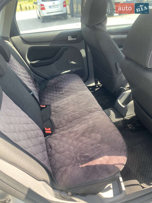 Универсал Ford Focus 2010 в Золочеве