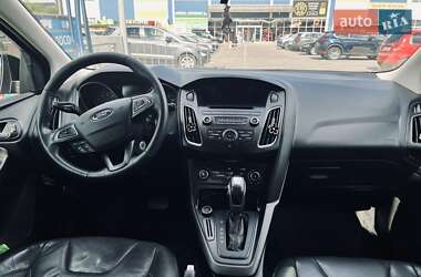 Хетчбек Ford Focus 2016 в 