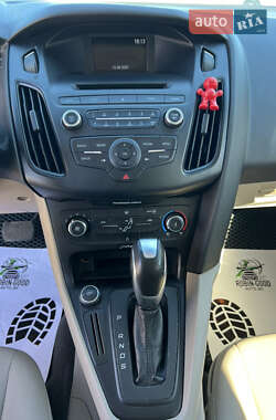 Хэтчбек Ford Focus 2015 в 