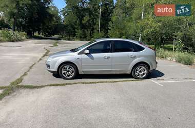 Хэтчбек Ford Focus 2006 в 