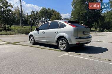Хэтчбек Ford Focus 2006 в 