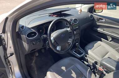 Хэтчбек Ford Focus 2006 в 