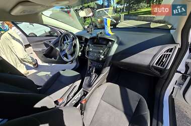 Седан Ford Focus 2016 в 