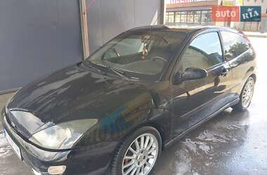 Хэтчбек Ford Focus 2000 в 